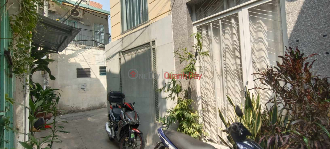 Near Go Vap Market - 3-storey alley, 2 cars away - Area 28m2 Sales Listings