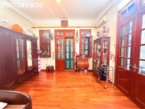 Garage, Beautiful house on Nguyen Khang street, 71m², 5 floors, airy on all sides, excellent neighborhood, 31.8 billion VND _0