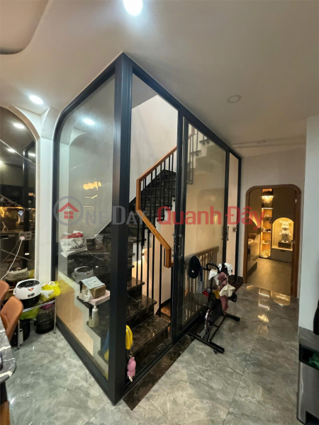 HOT !!! CORNER APARTMENT WITH 2 FRONTAGES IN PRIME LOCATION Lai Thieu Ward, Thuan An City, Binh Duong, Vietnam Sales, đ 10 Million