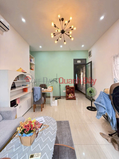 Mezzanine house for sale, near Tan Phong market, 5m wide asphalt road, only 3 billion 999 _0