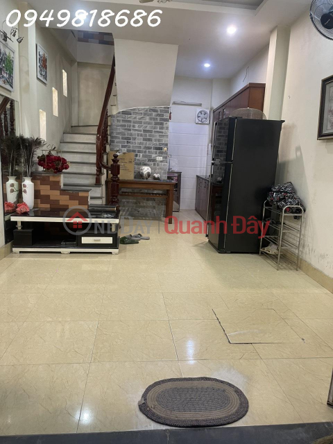 The owner rents a house at lane 402\/51 Dinh village, My Dinh. Area 28 m x 5 floors _0