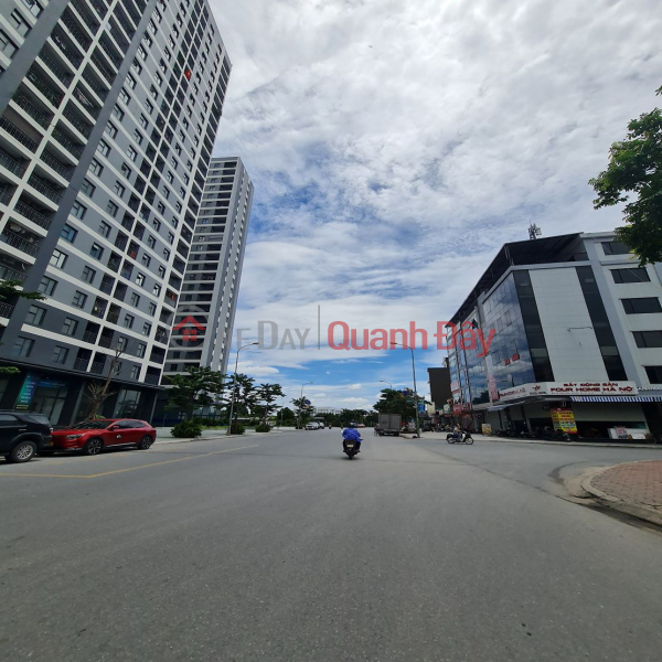 Resettlement land in Gia Lam center. Corner lot 91m2. Road 13m. 8 billion x. Contact 0989894845 | Vietnam | Sales | đ 8.89 Billion