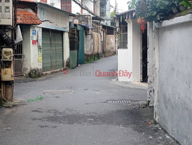 RARE! HOUSE C4 PHUC LOI - LOCATION AT THE ENTRANCE OF THE ALLEY - CAR ACCESS - PROFITABLE INVESTMENT! Sales Listings