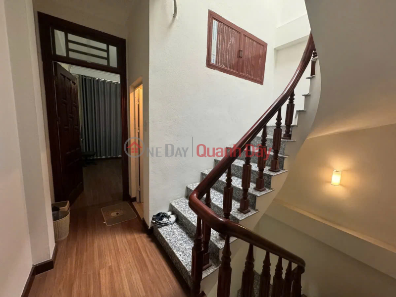 AN DUONG VUONG, TAY HO, 40M2 SUPER PRODUCT CAR PARKING AT THE GATE, AREA WITH FEW HOUSES FOR SALE, 5 FLOORS, FULL FUNCTIONALITY, PRICE 6.95 BILLION Sales Listings