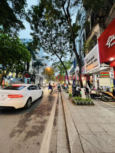 Doi Can Ba Dinh street, wide sidewalk, nice location, business, money range, 40X4T, only 16.5 billion. _0