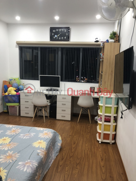 Gia đình thiện chí bán căn 2 ngủ tại Mulberry Lane: DT 90m2, tòa E đẹp, giá - 6.8 tỷ Sales Listings