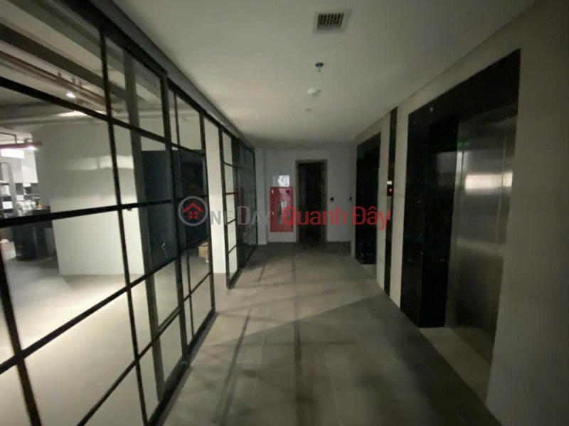 đ 215 Billion | 9-STOREY BUILDING FOR SALE ON THE STREET FRONT, LOCATION NEAR WEST LAKE - HUGE CASH FLOW OF 400 MILLION\\/MONTH