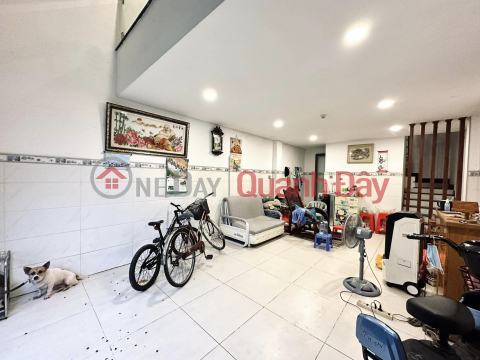 House for sale in Nguyen Trai alley, District 1, HXH, c20m, 6m wide, slightly 4 billion. _0