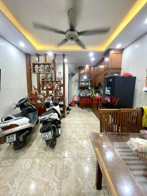 Military plot area, 3m wide alley, Car parking, convenient for transportation. Extremely good infrastructure. The owner built the house himself _0