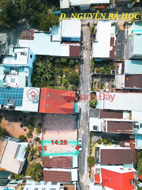 Beautiful land lot, 5m asphalt road, one lane Nguyen Ba Hoc, near Vincom, price under 3 billion _0