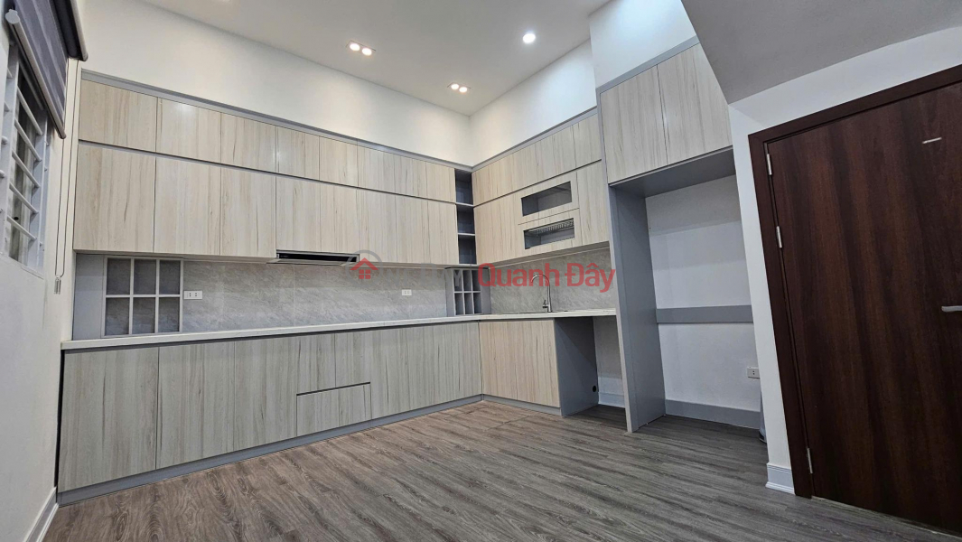 Bán nhà mặt ngõ Hoàng Hoa Thám, Ba Đình 2 nhà ra mặt phố nhà đẹp ỏ ngay 55m 5tầng 11,4tỷ Niêm yết bán