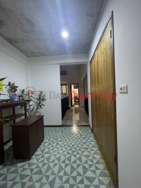 đ 5.7 Billion, Rare frontage on Truong Chinh alley, Dong Da 55m5 floors, alley near the street, right around 5 billion, contact 0817606560