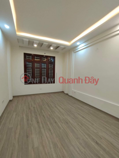 Ho Tung Mau Townhouse for Sale, Cau Giay District. 184m Frontage 15m Approximately 17 Billion. Commitment to Real Photos Accurate Description. Owner Sales Listings