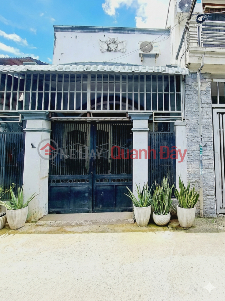 L1605 ️ sát Chợ Đầu Mối Nông Sản Hóc Môn, SHR, Vuông, HXH, 2 tầng, 4x11m, 3.x tỷ Niêm yết bán