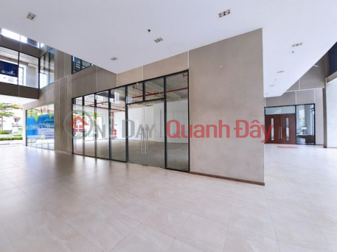 Prime commercial space for rent at De Capella Thu Thiem, prices starting from only 40 million VND/month. _0