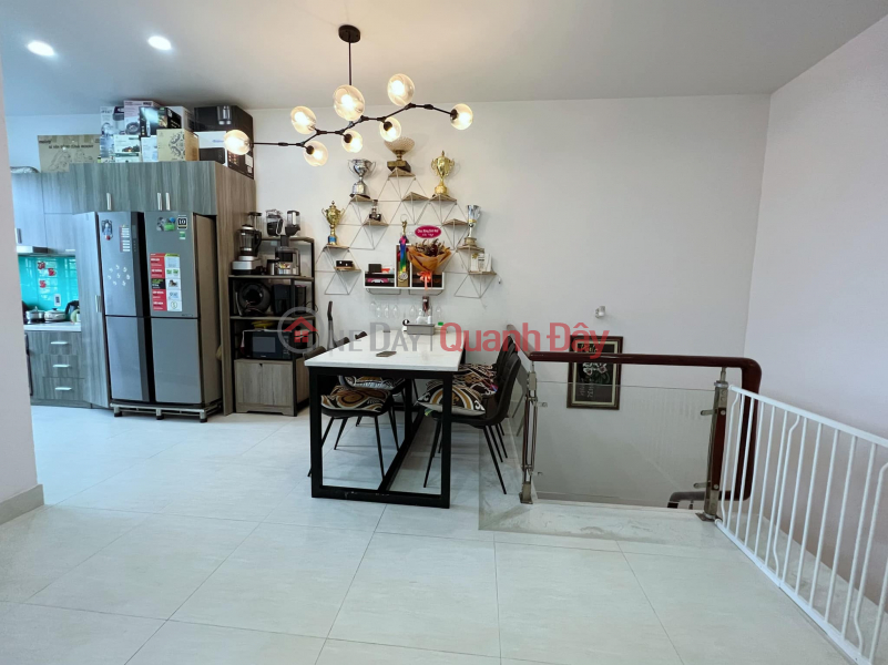Selling Luxury Villa in Binh Hung Residential Area - 7x26 - Airy Park View - Very nice house - Genuine furniture Sales Listings