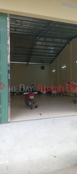 Property Search Vietnam | OneDay | Retail | Rental Listings Business space for rent \\/ warehouse 125M2- 2 fronts in Thach Ban, Hanoi.At the foot of Vinh Tuy bridge 500m