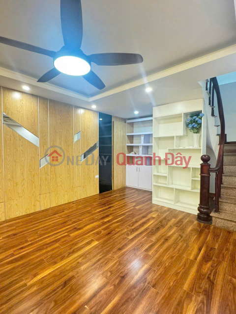 Chính chủ bán nhà số 9 ngõ 1-32 Phố Thiên Hiền - Nhà 5,5 tầng hiện 3 phòng ngủ khép kín _0