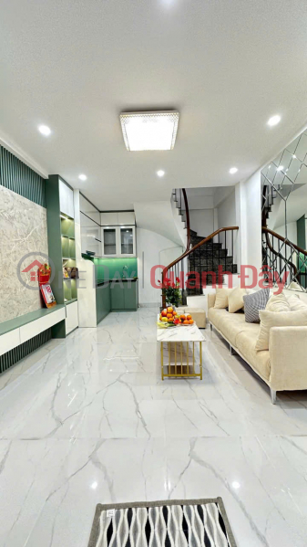 Bán nhà Vĩnh Hưng, Hoàng Mai dưới 5.6 tỷ. DT 30m2 x 6 tầng. Ngõ thoáng ô tô. Niêm yết bán