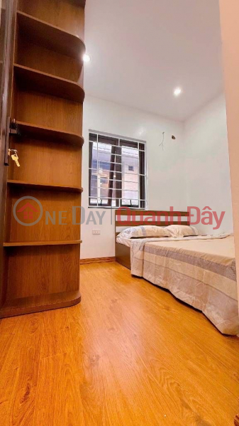 căn hộ tập thể tầng 2 hoàng quốc việt DT 65m giá 4,18 tỷ full nội thất Việt Nam Bán, đ 4,18 tỷ