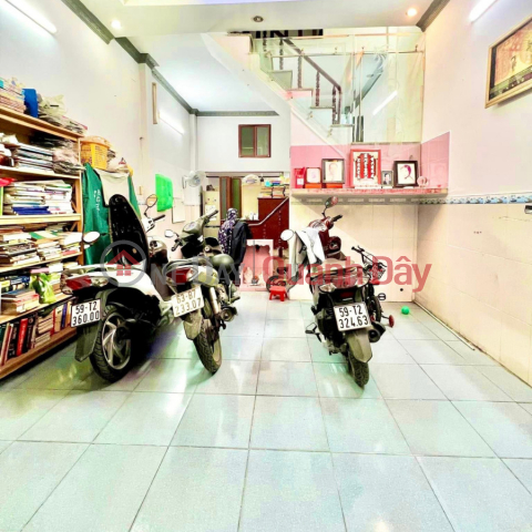 Discount 900 million Huong Lo 2 near the intersection of Four Communes, 3 BEDROOM, 3 concrete floors _0