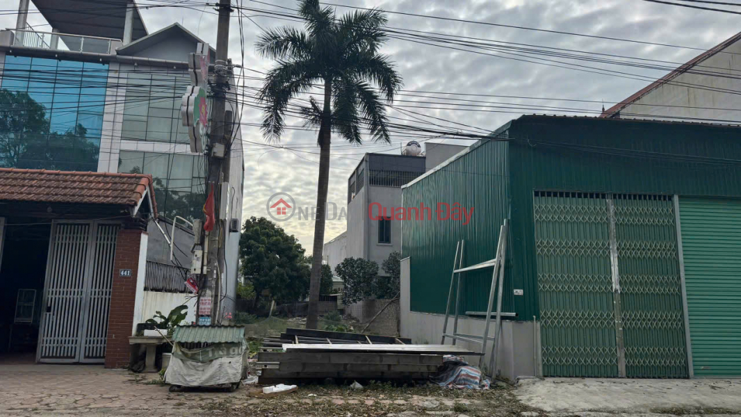 Land for sale in Van Noi, Dong Anh. Land located right on Van Tri street, beautiful business frontage Sales Listings