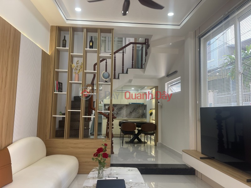 ► Lô Góc kiệt thẳng 30m ra Đống Đa, 38m2, 3 tầng, 3PN, hiện đại, ở ngay, hơn 4 tỷ xíu Niêm yết bán