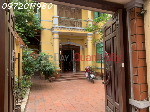 The owner rents a room at 12, lane 143, Nguyen Ngoc Vu street, Trung Hoa, Cau Giay, Hanoi. _0