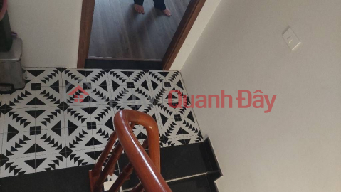 hoàng hoa thám DT 35m x5 tầng 7,99 tỷ- full nội thất xịn,nhà mới ngõ thông _0