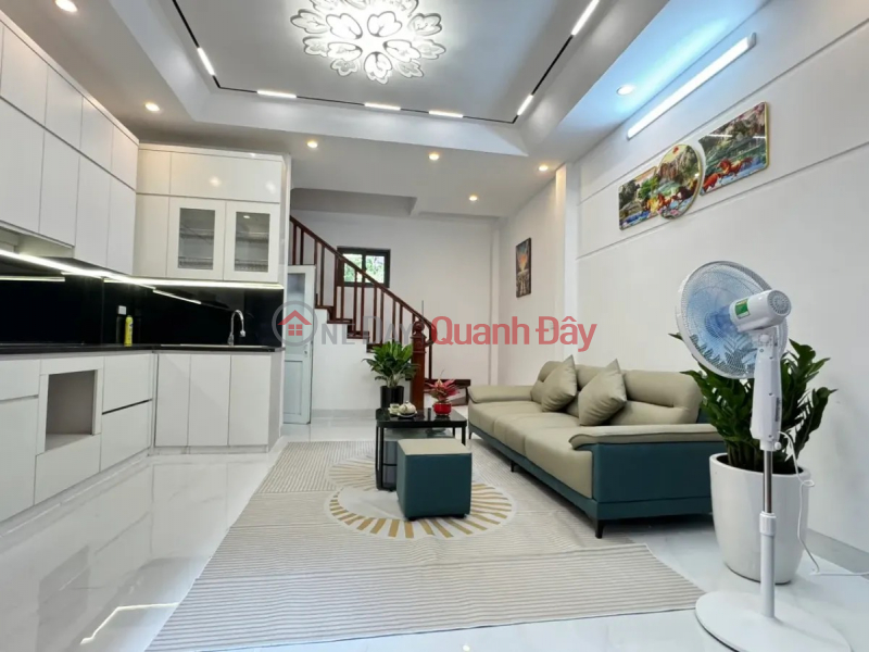 BÁN NHÀ: Trần Thái Tông .DT: 30m2 - 5 tầng - MT 4.35m - 5.98 tỷ Niêm yết bán