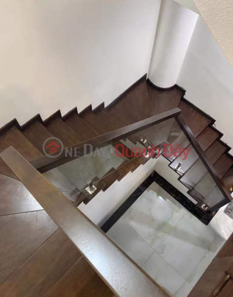 House for rent, ELEVATOR, 104m2, 6 floors; Nguyen Thi Dinh, Hoang Ngan - 44 million VND, Vietnam, Rental | đ 44 Million/ month