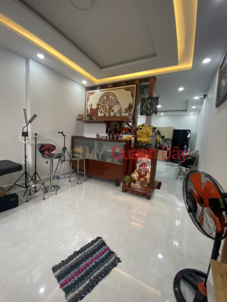 House for sale on Tran Hung Dao, Ward 5, District 5, Bach Van market, 46m2, 2 floors, 2 bedrooms, over 6 billion Sales Listings