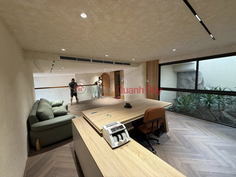 Street frontage Duong Lang 120m² 5 floors elevator 5.1m frontage price 70 billion big street football culture | Vietnam Sales | đ 70 Billion