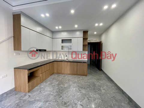 OWNER REDUCES PRICE BY 300 MILLION VND... A SUPERB PROPERTY WITH GREAT BENEFITS <br \/> 43M² • 6 FLOORS • GARAGE, ELEVATOR • FULLY FURNISHED _0