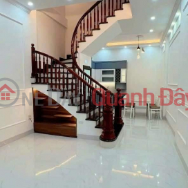 BÁN NHÀ ĐẸP 5 TẦNG PHỐ TÔN ĐỨC THẮNG PHƯỜNG HÀNG BỘT DT:45M2 MT: 4.3M (TỔNG 7 P NGỦ ) GIÁ: 5x TỶ QUẬN ĐỐNG ĐA _0