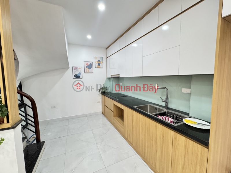 NHÀ ĐẸP HIẾM CÓ BỒ ĐỀ - GẦN HỒ - 5 TẦNG THIẾT KẾ ĐẸP - SỔ ĐỎ SẴN SÀNG!, Việt Nam, Bán | đ 10,2 tỷ