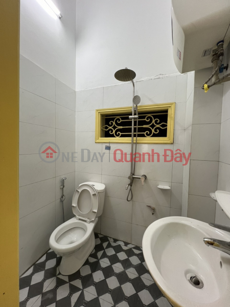 Property Search Vietnam | OneDay | Residential, Rental Listings | INVITING TO RENT A ENTIRE HOUSE IN DE LA THANH - 50M x 3 FLOORS - NEW HOUSE - BRIGHT