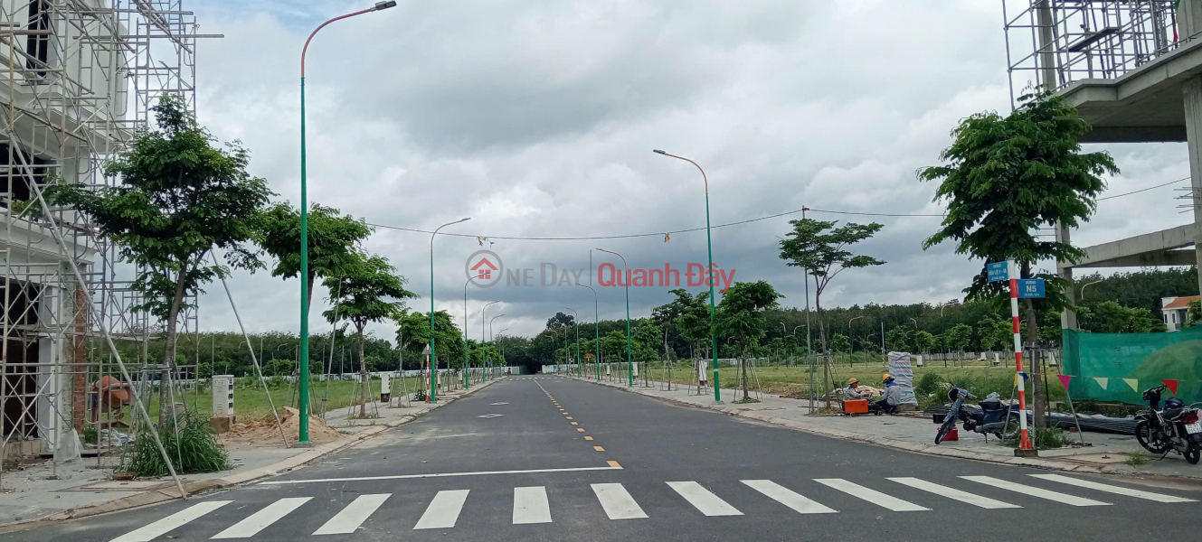 Land for sale 80m2 Residential land, 20 meter wide Asphalt road frontage Ben Don, Hoa Loi, Ben Cat, Binh Duong Sales Listings