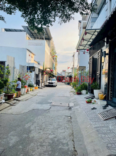 NHÀ DÂN TRÍ CAO - 4 TẦNG HẺM XE HƠI THÔNG - CẠNH PHÚ MỸ HƯNG, HƠN 6 TỶ _0