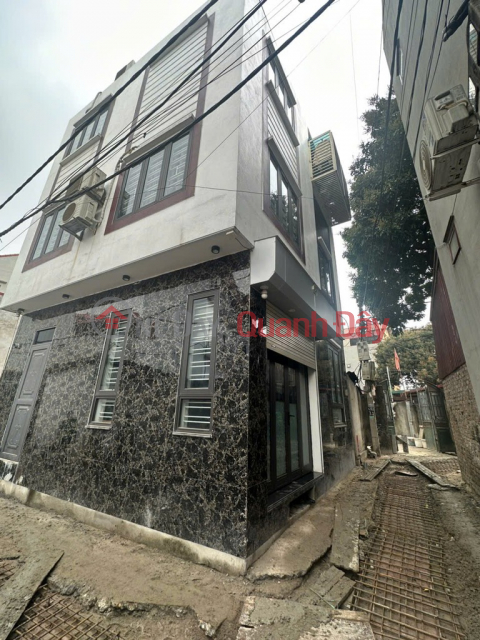 3-STOREY HOUSE, CORNER LOT, FULL INTERIOR, FULL OF FACILITIES, MODERN DESIGN _0