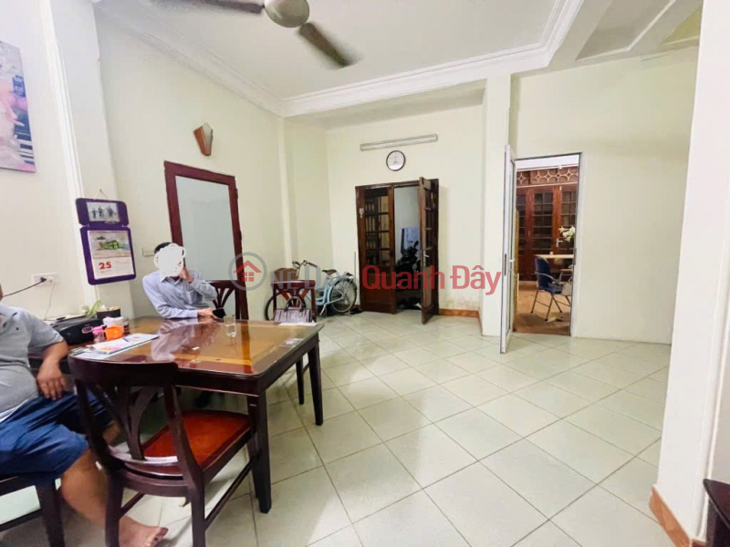 , Please Select Residential, Sales Listings đ 279 Million