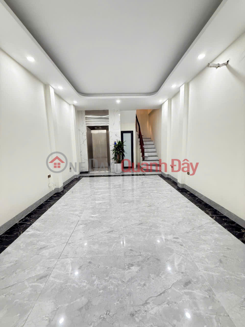 BEAUTIFUL HOUSE IN THE CENTER OF THACH BAN, 42M2 – ELEVATOR – GARAGE – NEAR THE LAKE _0