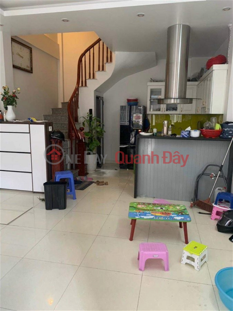 5T HOUSE FOR SALE QUANG TRUNG LE Trong TAN CAR PARKING DOOR MT6M _0