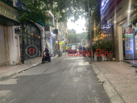 Ngoc Lam land for sale, 241m2, corner lot, sidewalk, cars avoid, stop day and night _0