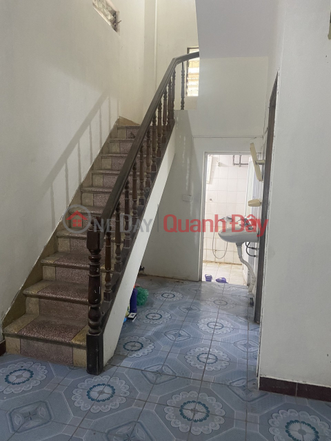 Whole house for rent in Lane 188 Hoang Hoa Tham 50m2 * 4 bedrooms _0