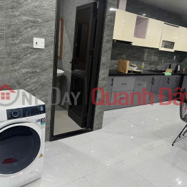 Bán Tòa căn Hộ 6 tầng, 21 phòng, đường Hòa Nam 2, sát bến xe Đà Nẵng,cho thuê 65 triệu/tháng _0