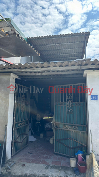 Owner selling house in the center of Yen Vien town. Vietnam Sales | đ 105 Million