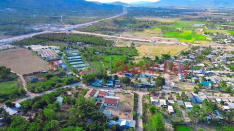 Quick sale of residential land, square lot in Suoi Cat - Cam Lam! Cheap price 600 million\/lot _0