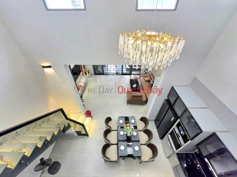 Property Search Vietnam | OneDay | Nhà ở | Niêm yết bán, Nhà có sân vườn rộng, 143m2, cạnh Phú Mỹ Hưng, chỉ hơn 7 tỷ, đầy đủ nội thất