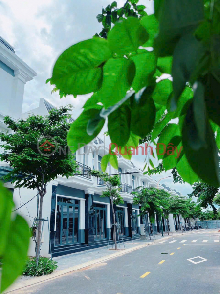Urgent sale of house on frontage of N5 street, Hoa Loi ward, Ben Cat city, Binh Duong Cheap price Area: 80m2 100% residential land House includes Sales Listings